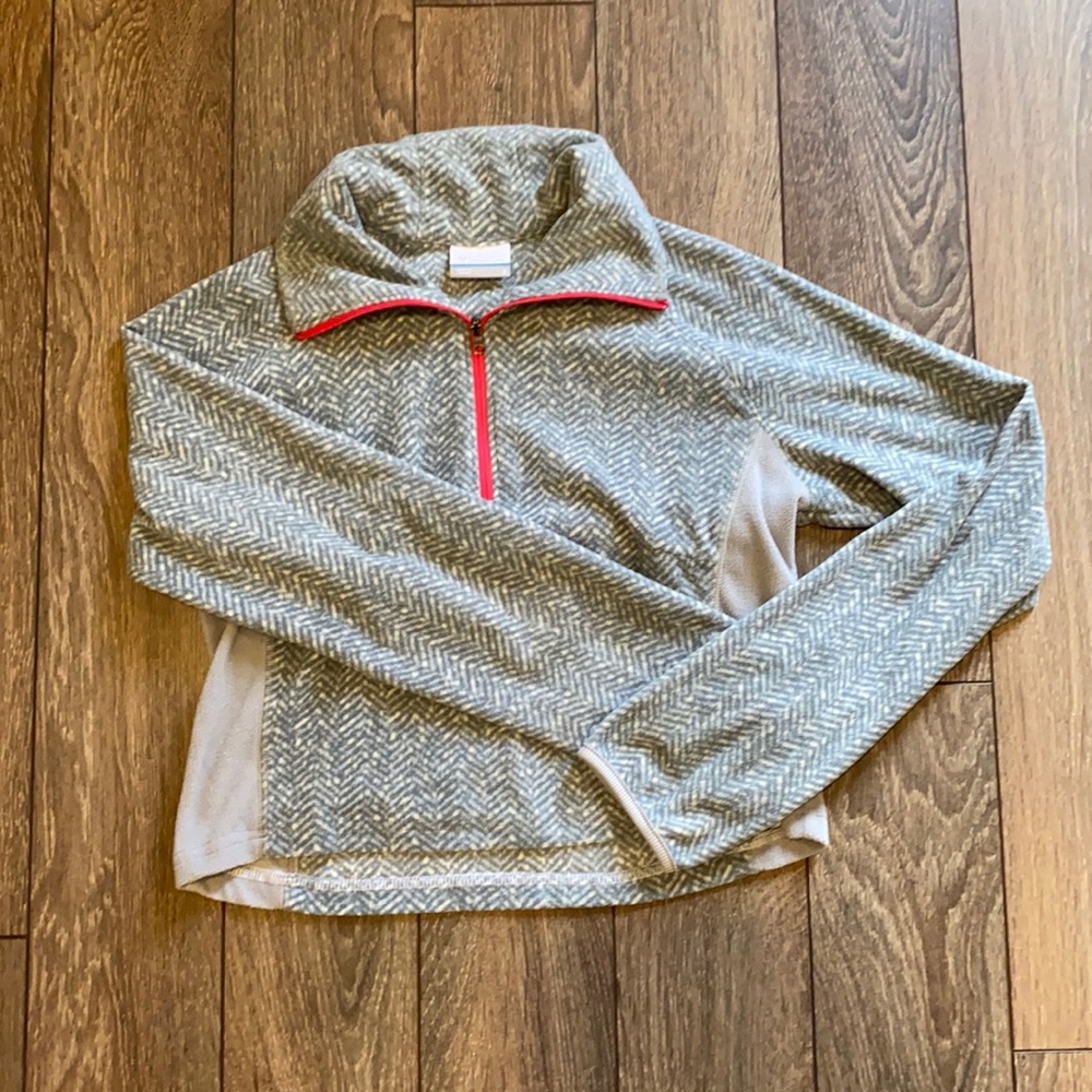 Columbia sweater cropped